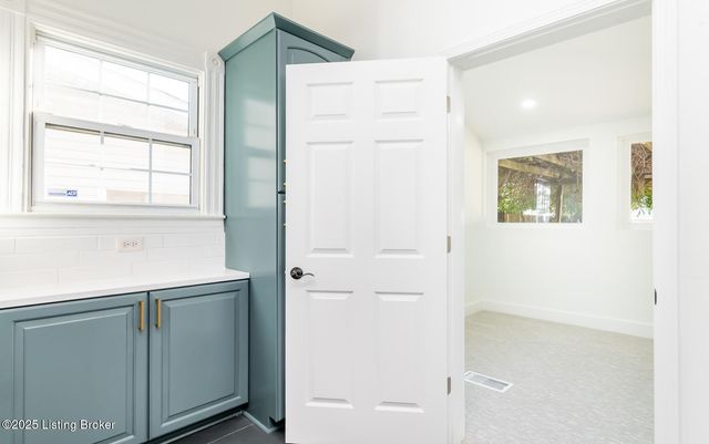 245 Pope St, Louisville, KY 40206