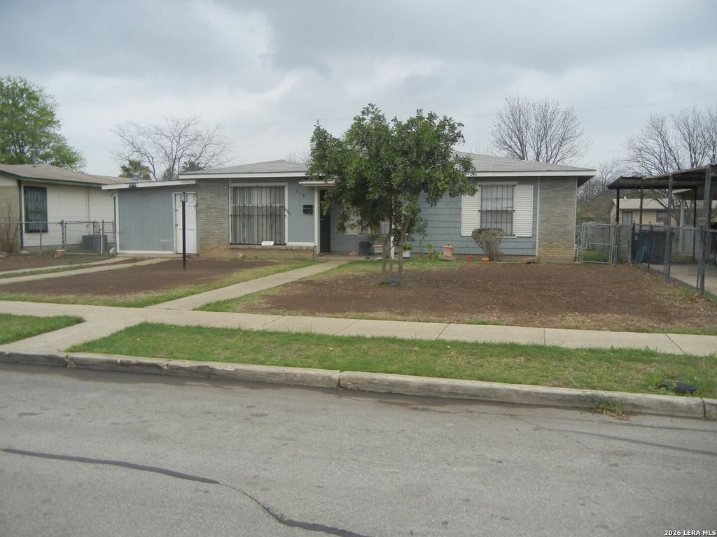 119 Carmen Pl, San Antonio, TX 78207