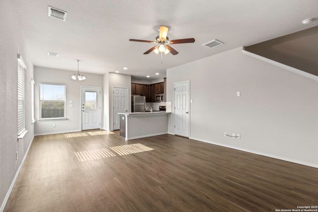 5507 Haven Springs, Converse, TX 78109