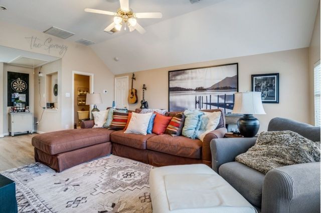 4661 Hearthstone Drive, Frisco, TX 75034