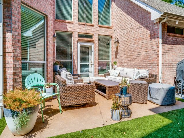 4661 Hearthstone Drive, Frisco, TX 75034