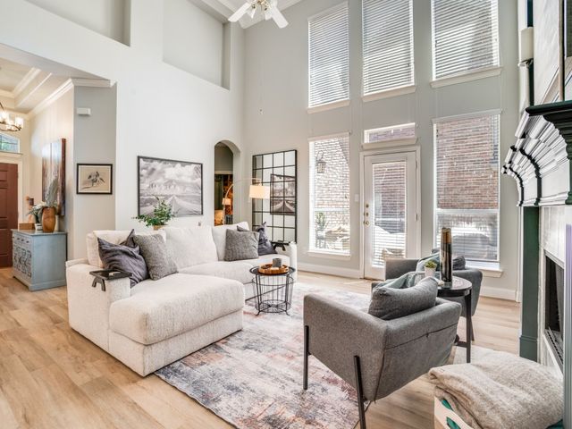 4661 Hearthstone Drive, Frisco, TX 75034