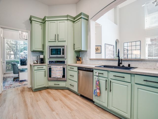 4661 Hearthstone Drive, Frisco, TX 75034