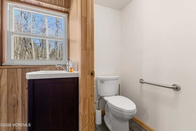 12 Stilwell Drive, Holmdel, NJ 07733