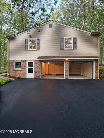 12 Stilwell Drive, Holmdel, NJ 07733