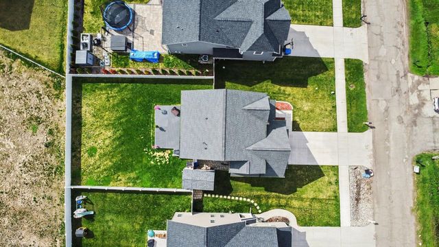 555 S Winding Drive, Waterford, MI 48328