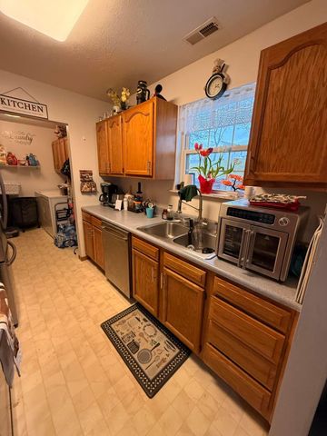 1517 Hawke Street, Bellefontaine, OH 43311