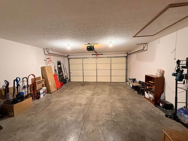 1517 Hawke Street, Bellefontaine, OH 43311