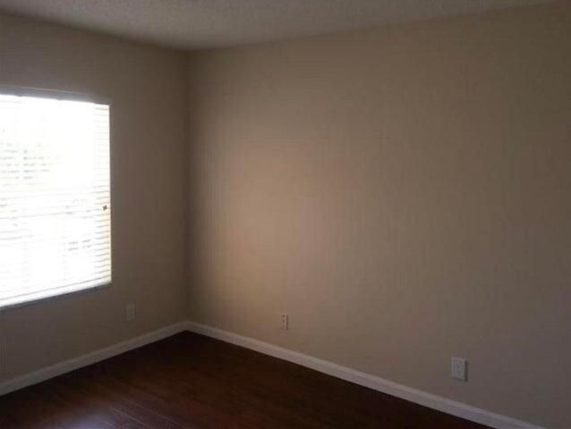 5267 Pine Meadows Road, Greenacres, FL 33463