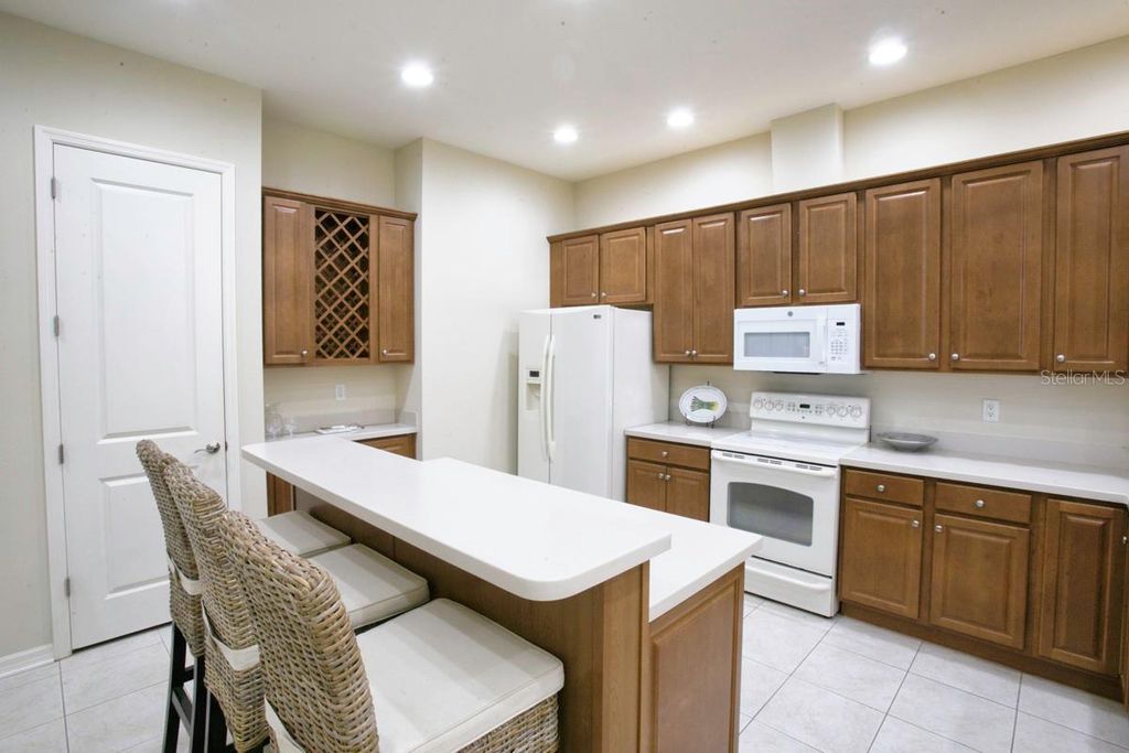 Image 14 of property listing at 7321 EMMA ROAD, Bradenton, FL 34209