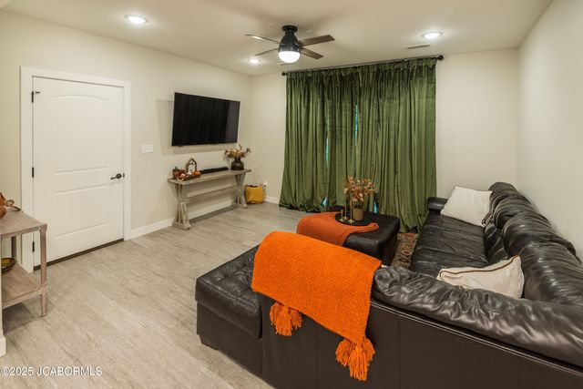 329 DAVID STREET, Jefferson City, MO 65101