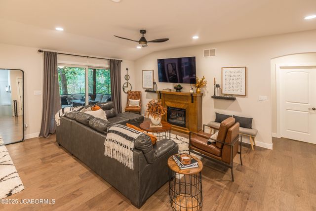 329 DAVID STREET, Jefferson City, MO 65101