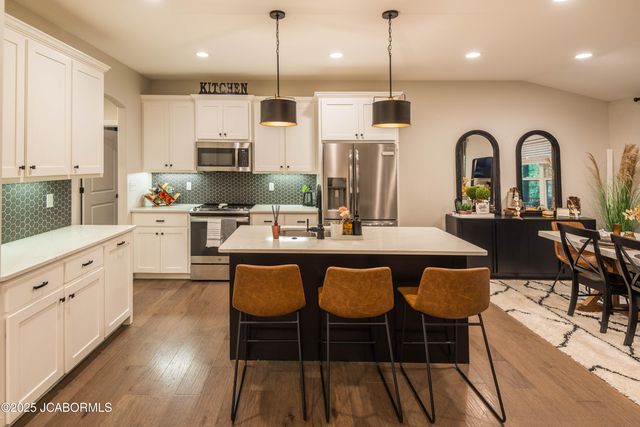 329 DAVID STREET, Jefferson City, MO 65101