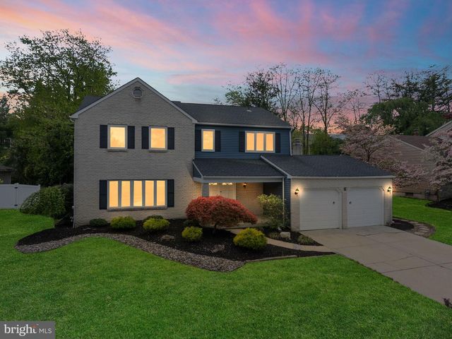 8 W HIGH RIDGE RD, Cherry Hill, NJ 08003