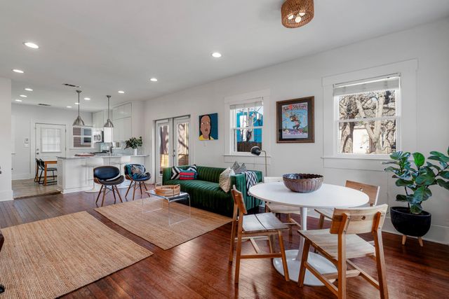 900 W Lynn ST, Austin, TX 78703