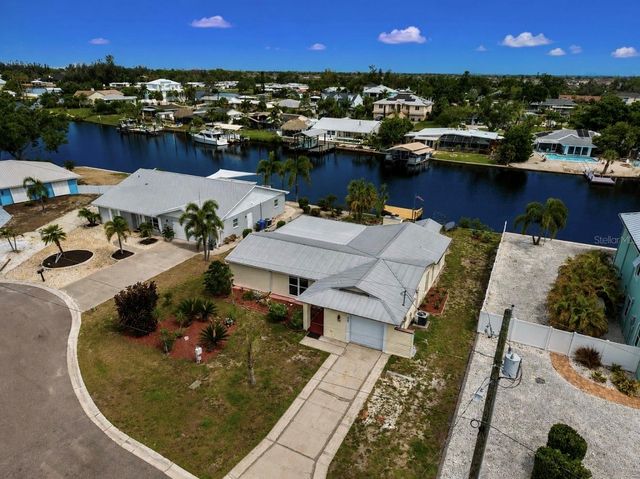 803 LEISEY CIRCLE, Ruskin, FL 33570