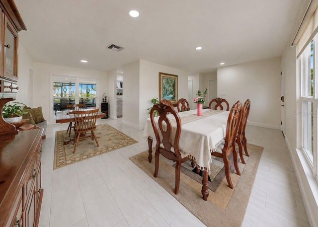 803 LEISEY CIRCLE, Ruskin, FL 33570