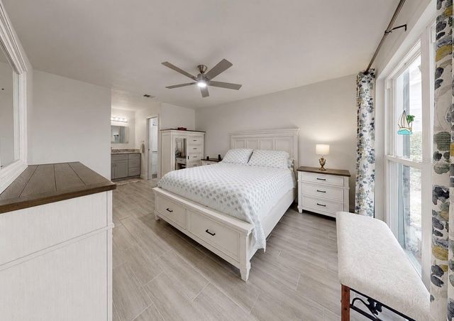 803 LEISEY CIRCLE, Ruskin, FL 33570