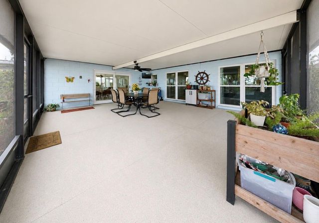 803 LEISEY CIRCLE, Ruskin, FL 33570