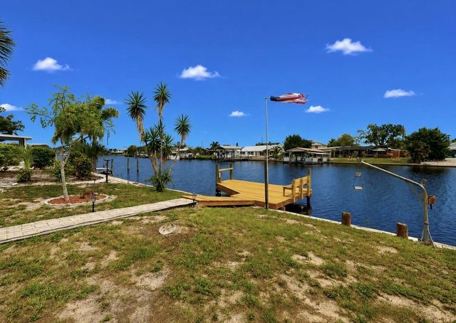 803 LEISEY CIRCLE, Ruskin, FL 33570