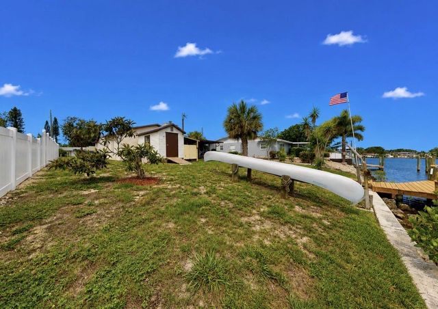 803 LEISEY CIRCLE, Ruskin, FL 33570