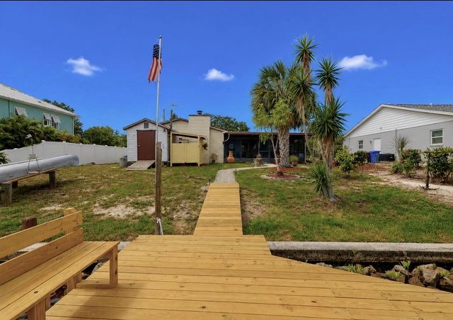803 LEISEY CIRCLE, Ruskin, FL 33570