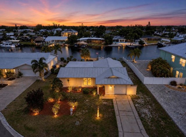 803 LEISEY CIRCLE, Ruskin, FL 33570