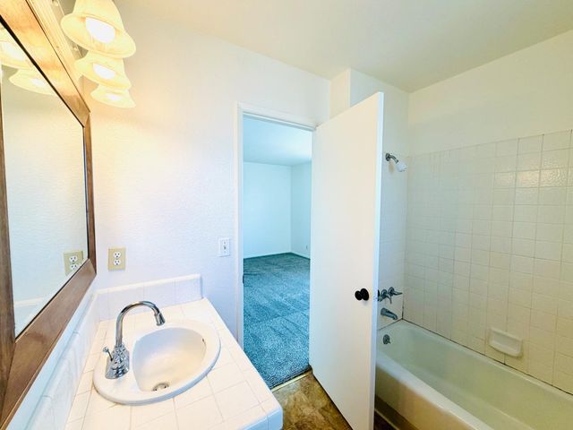 365 Bush Street, Salinas, CA 93907