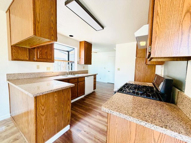 365 Bush Street, Salinas, CA 93907