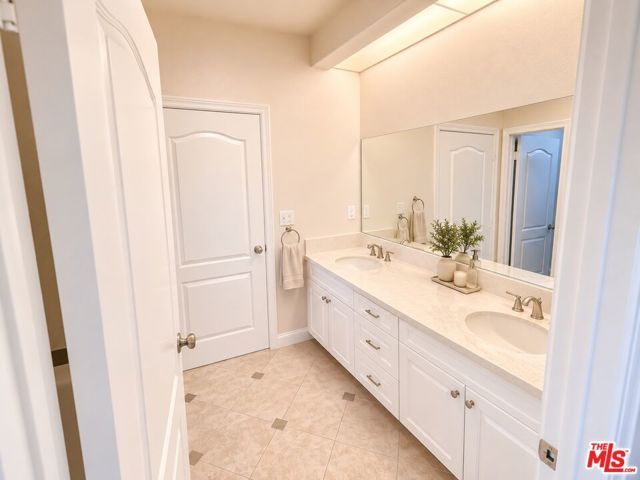 7371 Westcliff Drive, Los Angeles, CA 91307