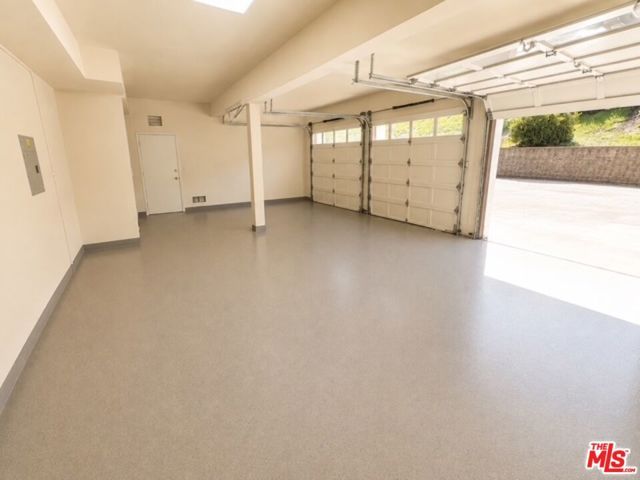 7371 Westcliff Drive, Los Angeles, CA 91307