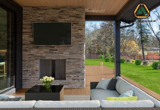 12321 Quail Run Way, Nine Mile Falls, WA 99026