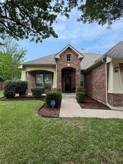 2900 Winding Shore LN, Pflugerville, TX 78660