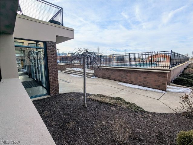 401 W SHORELINE Drive 116, Sandusky, OH 44870