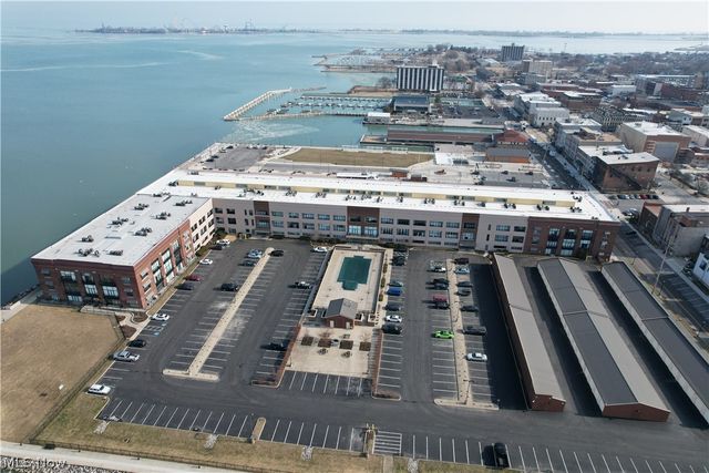 401 W SHORELINE Drive 116, Sandusky, OH 44870