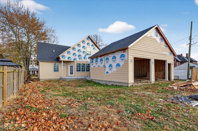 312 N West Street, Tipton, IN 46072