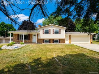 6534 Meadowwood Lane, Grand Blanc Charter Township, MI 48439