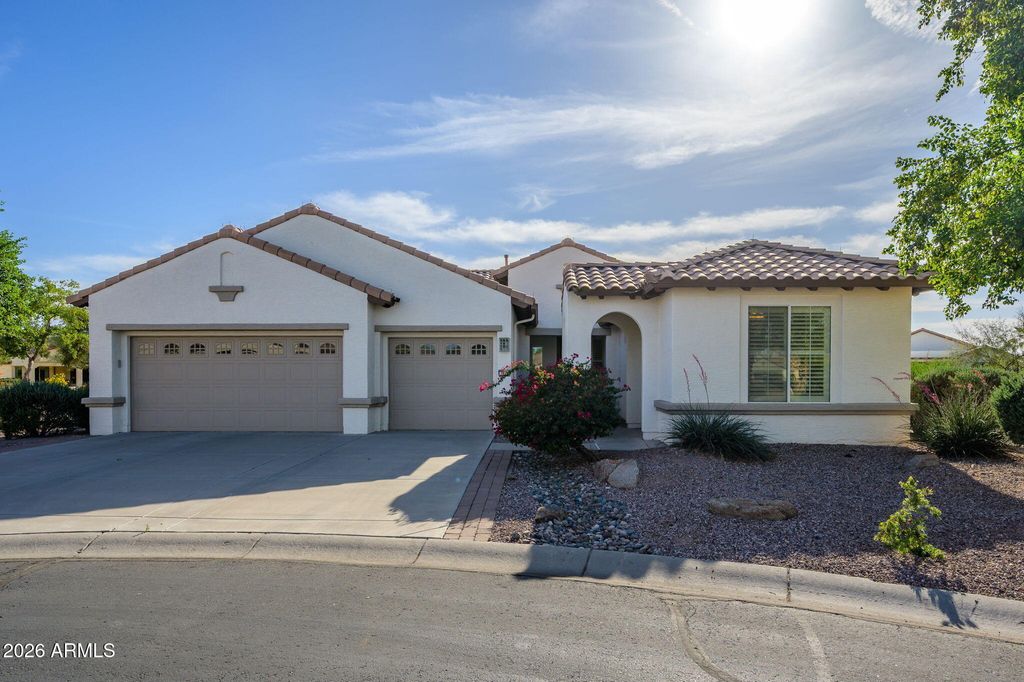 1818 N 165th Drive, Goodyear, AZ 85395