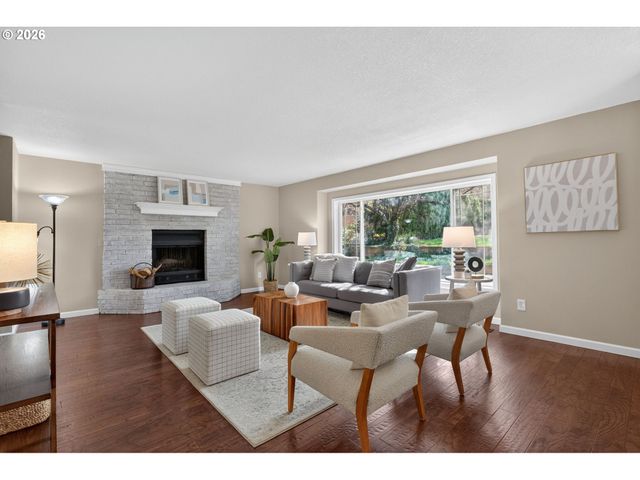 4695 Sw Flower Pl, Portland, OR 97221