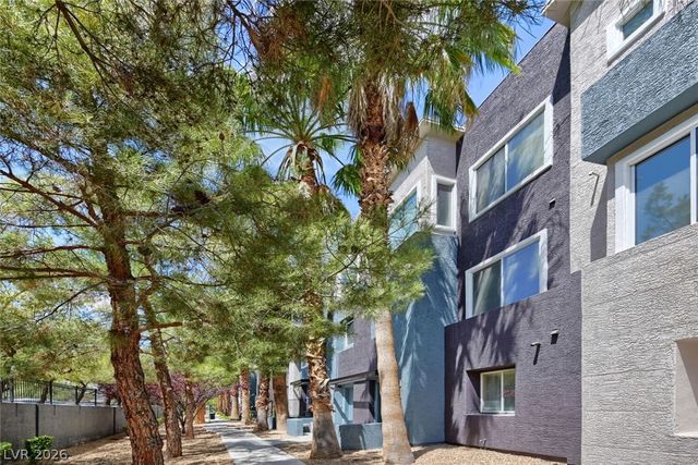 9050 West Tropicana Avenue 1152, Las Vegas, NV 89147