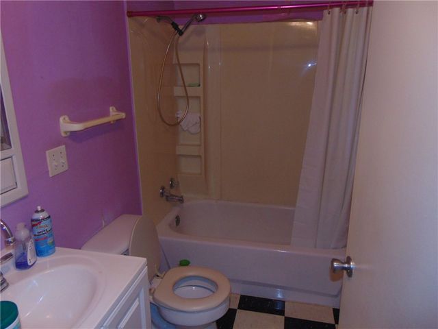 105 Hubbert Street, Berryville, AR 72616