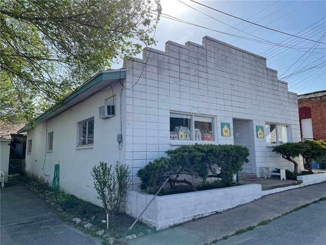 105 Hubbert Street, Berryville, AR 72616