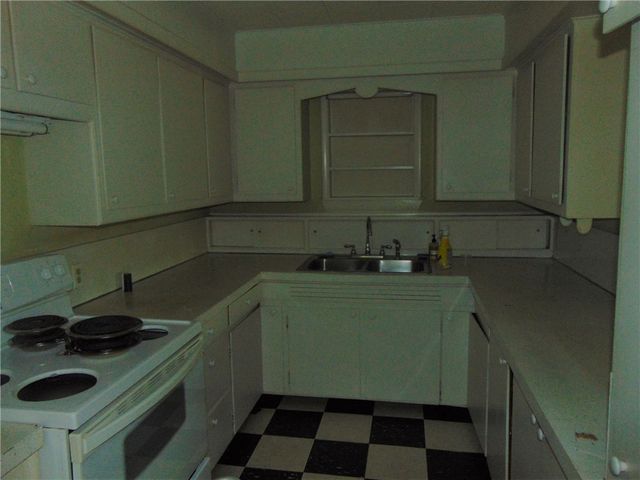 105 Hubbert Street, Berryville, AR 72616