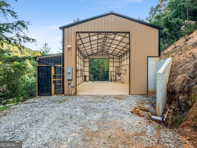 1063 Rickman Airfield Road, Clayton, GA 30525