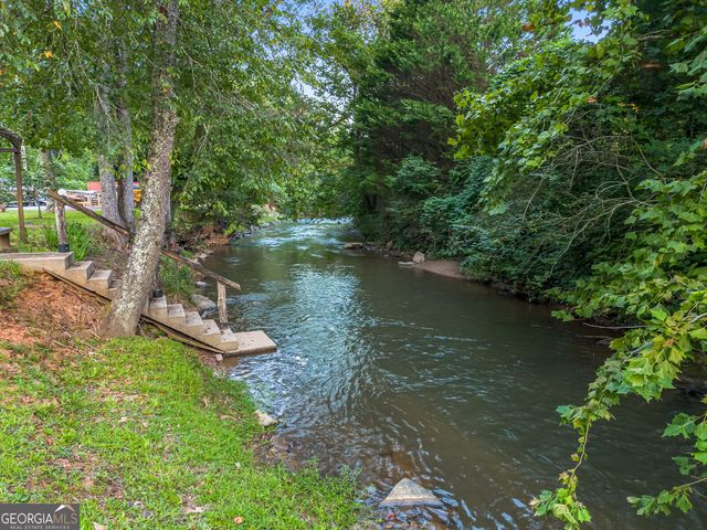 1063 Rickman Airfield Road, Clayton, GA 30525