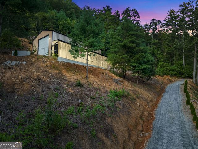 1063 Rickman Airfield Road, Clayton, GA 30525