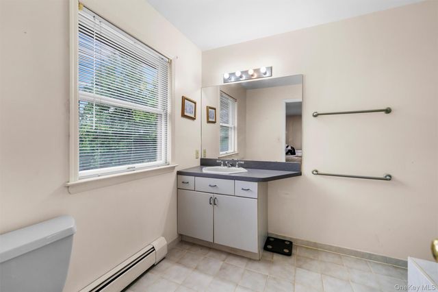 14 Cheesecote Court, Stony Point, NY 10980