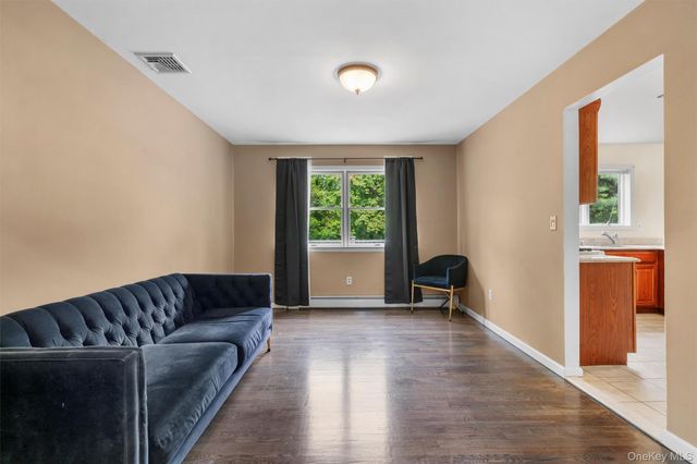 14 Cheesecote Court, Stony Point, NY 10980