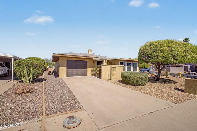 2205 N Nicklaus Drive, Mesa, AZ 85215