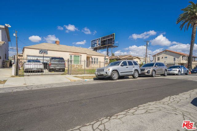 1026 W Century Boulevard, Los Angeles, CA 90044